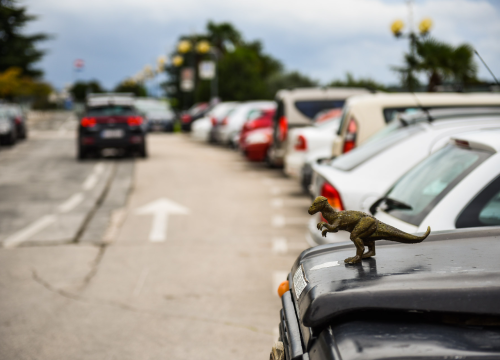 Još jedna Šibenčanka dobila prijeteću poruku: 'Ako ne maknete auto u roku dva dana, razbit ćemo ga'
