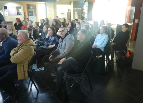 Fotografija 2 - U Muzeju održano predavanje o životu na Filipinima, Siciliji i u Nepalu