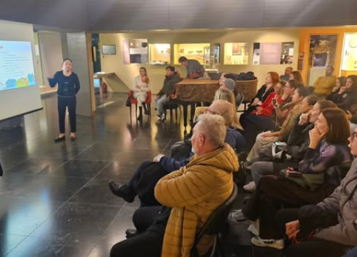 Fotografija 4 - U Muzeju održano predavanje o životu na Filipinima, Siciliji i u Nepalu