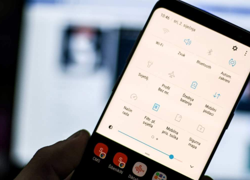 Jedete i tipkate po telefonu? To baš i nije najpametnija ideja
