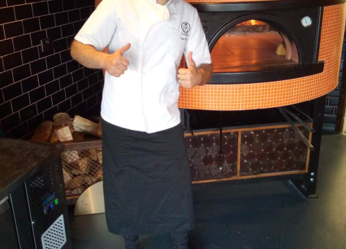 Fotografija 4 - Isprobajte ukusne pizze majstora Josipa Perića u pizzeriji Quattro i uživajte u odličnoj atmosferi uz DJ-a Vladu!