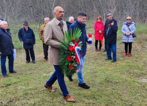 Fotografija 4 - Župan i njegov zamjenik u Kninu obilježili 80. obljetnicu oslobođenja Dalmacije