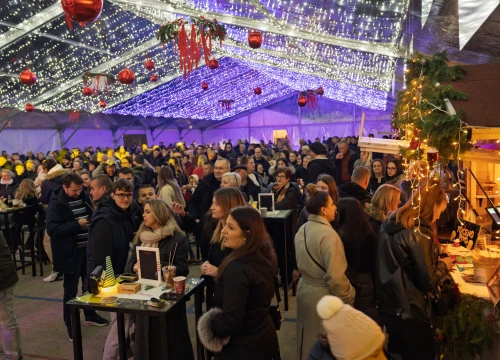 Advent u Kninu i ovaj tjedan nastavlja spajati zajedništvo i blagdanski duh. Provjerite što su pripremili