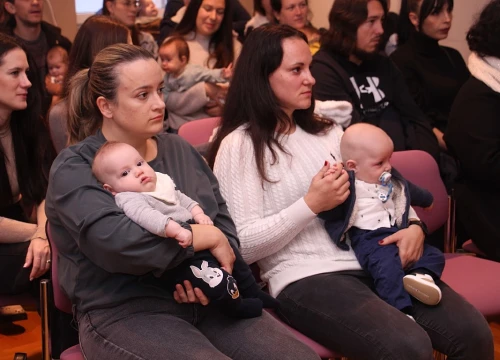 Babyboom u Vodicama: Ove godine 90 novorođenih, gradonačelnik poklonio eure i prigodne darove