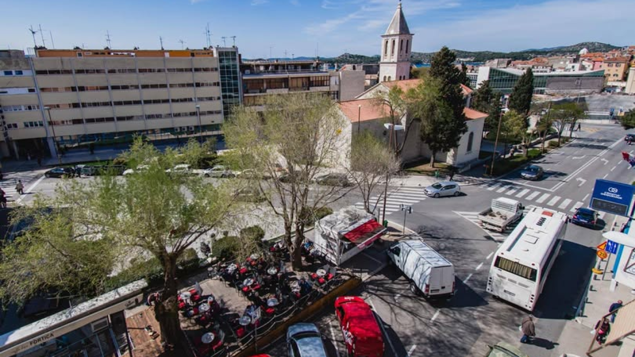 Lopov u crkvi Gospe vanka Grada ukrao milodare i oštetio kip