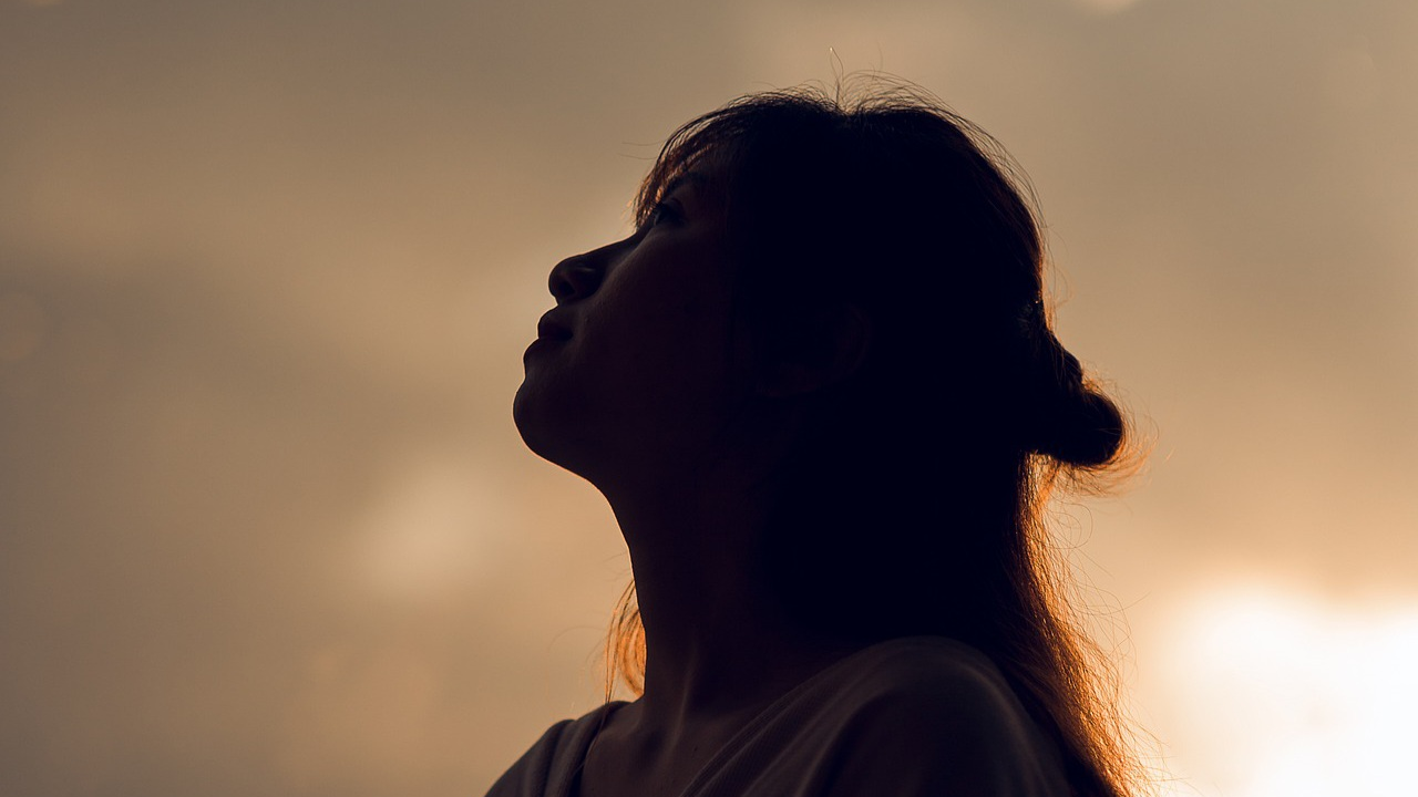 Žene koje su imale tužno djetinjstvo često razviju ove tri osobine