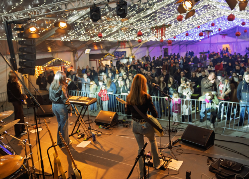 KNINci i BliZter oduševili publiku na kninskom Adventu