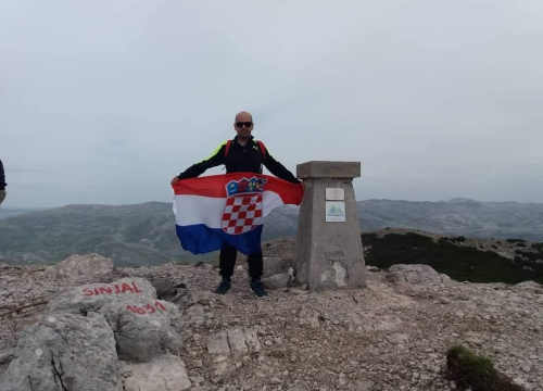 Fotografija 6 - Primio najviše priznanje: Šibenski planinar Jakov Roško savladao sve najatraktivnije vrhove u Hrvatskoj