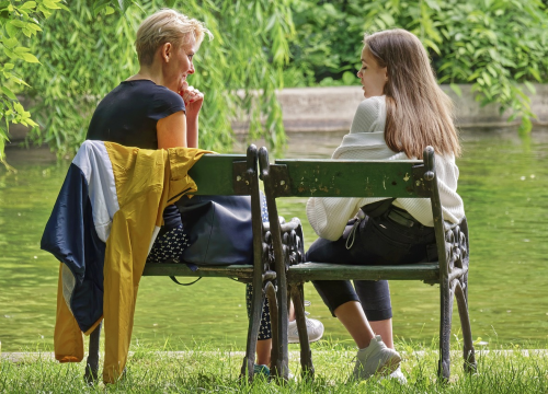 Govor tijela: Evo kako ćete znati da vas netko laže u oči