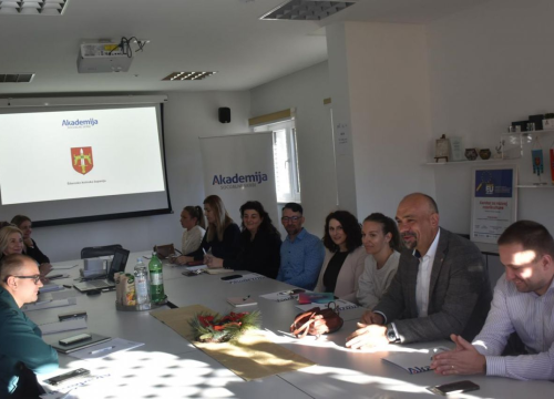 Stres i organizacija vremena: U Šibeniku održana edukacija za radnike iz sustava socijalne skrbi