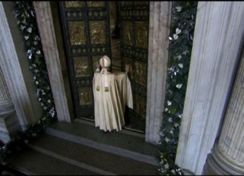 Papa Franjo otvorio Jubilarnu godinu i uveo vjernike u Božić