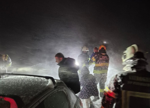 Fotografija 3 - U Lici iz snježne oluje spašeno 48 ljudi