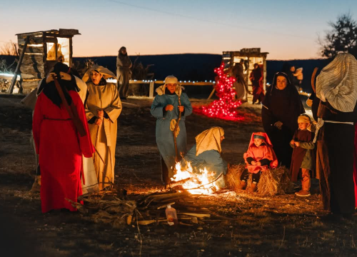 U Čavoglavama uprizorene žive jaslice. Pogledajte kako je bilo