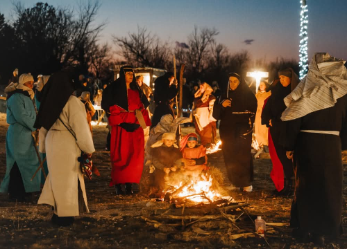 Fotografija 17 - U Čavoglavama uprizorene žive jaslice. Pogledajte kako je bilo