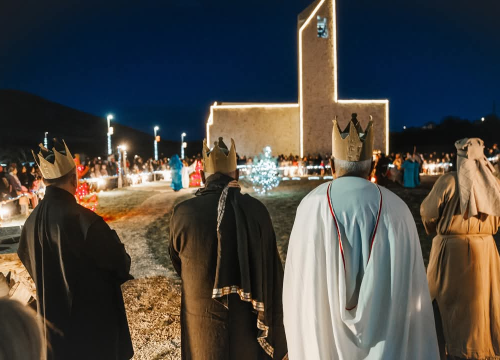 Fotografija 13 - U Čavoglavama uprizorene žive jaslice. Pogledajte kako je bilo