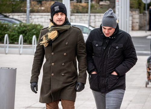 Fotografija 3 - Niti blagdanska bura nije omela Šibenčane da izgledaju besprijekorno!