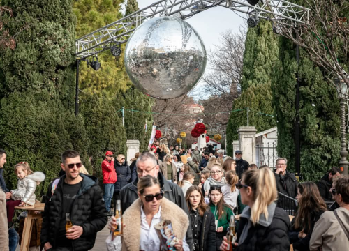 Fotografija 33 - Top Show Band Cabaret zagrijava Šibenčane u parku