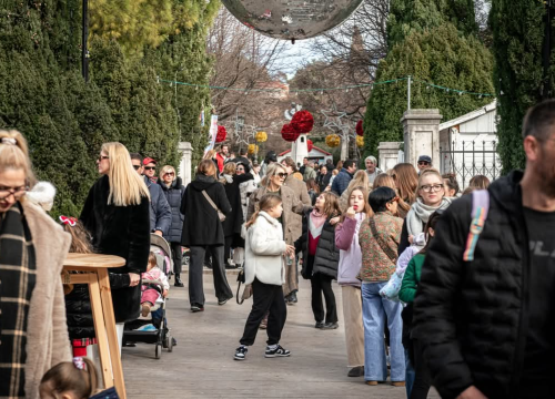 Fotografija 32 - Top Show Band Cabaret zagrijava Šibenčane u parku