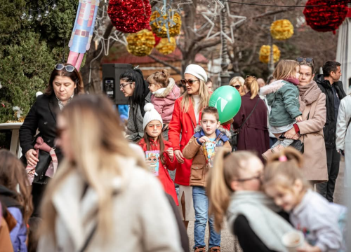Fotografija 14 - Top Show Band Cabaret zagrijava Šibenčane u parku