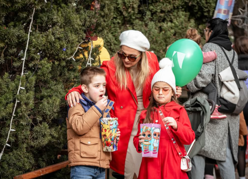 Fotografija 13 - Top Show Band Cabaret zagrijava Šibenčane u parku