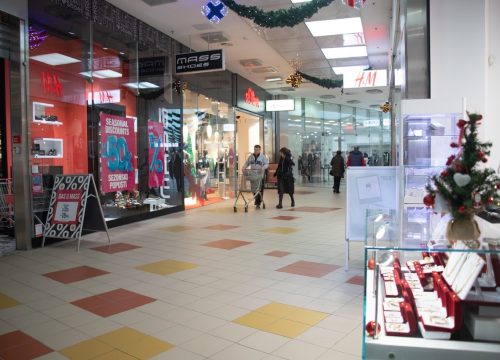 Fotografija 6 - Sezonsko zimsko sniženje startalo u Dalmare centru