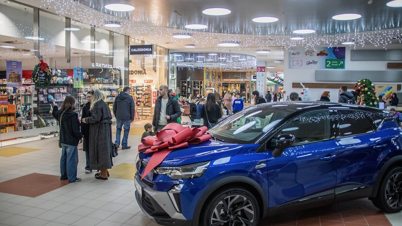 Sezonsko zimsko sniženje startalo u Dalmare centru