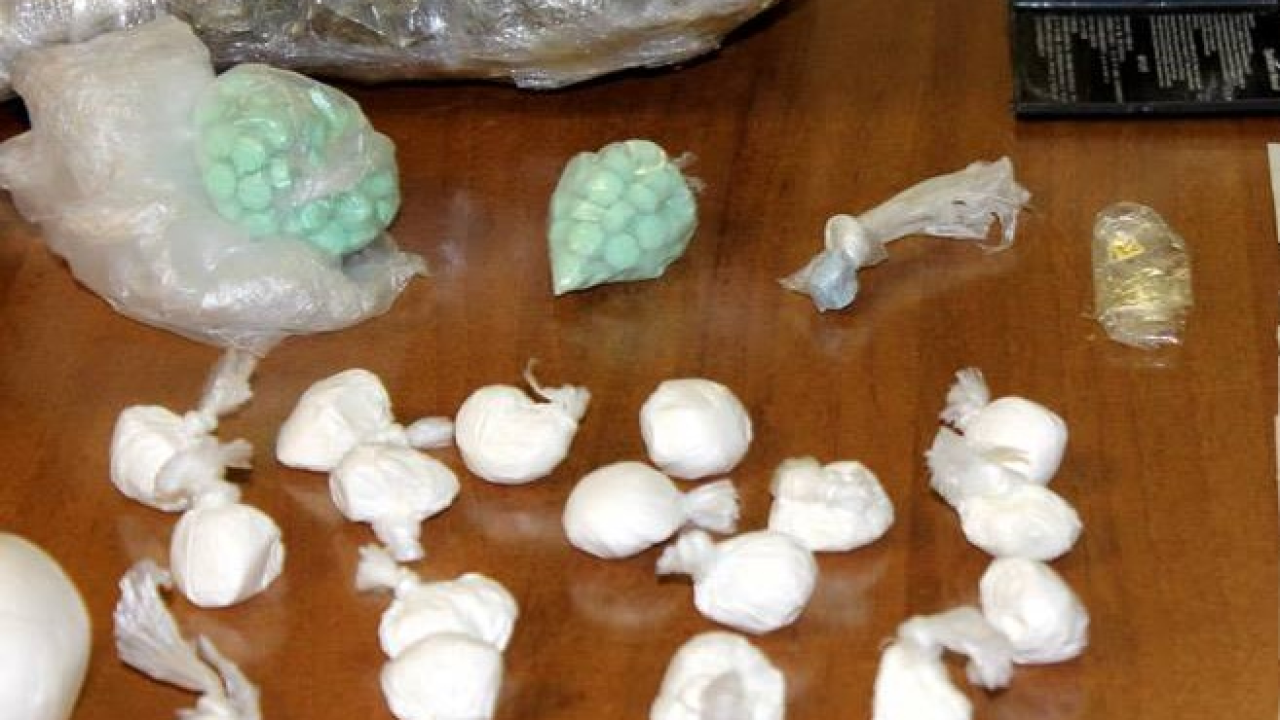 Policija u kući u Bilicama pronašla veću količinu droge. Uhićen 44-godišnjak