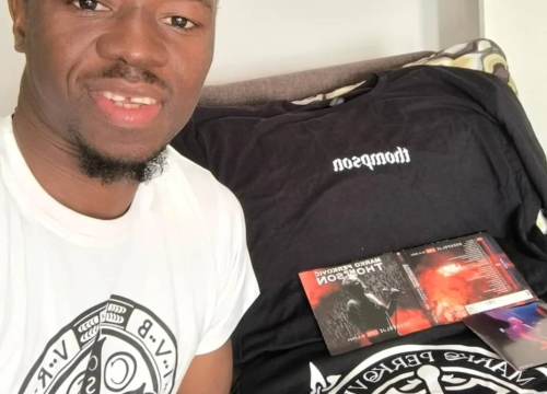 Fotografija 4 - Thompson poslao poklon afričkom nogometašu koji se ludo zabavljao na njegovom koncertu