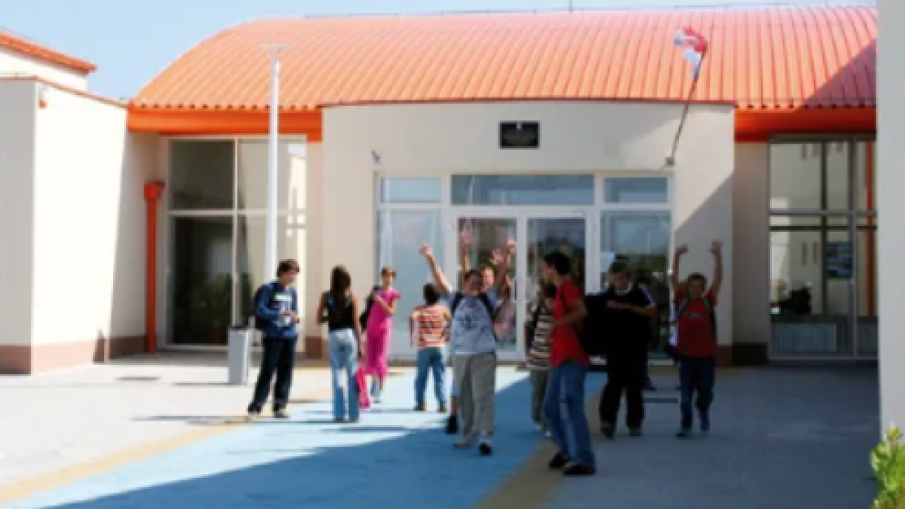 Škola u Rogoznici dobit će veću sportsku dvoranu: Županija uspješno prijavila projekt