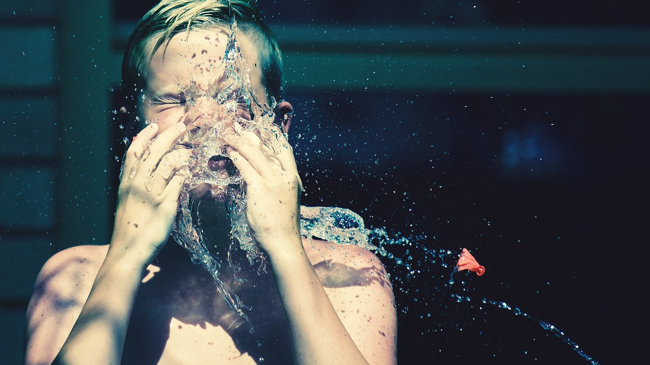 Da, I to postoji: Kako riješiti mamurluk kože?