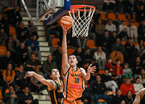 Di na utakmicu: Nogomet danas bez publike, sutra velike utakmice u dvorani i na bazenu jedna iz druge