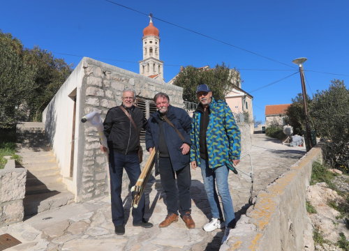 Fotografija 5 - Vrijednom donacijom Lions klub Šibenik pomaže teško bolesnom Frani Jakovčevu