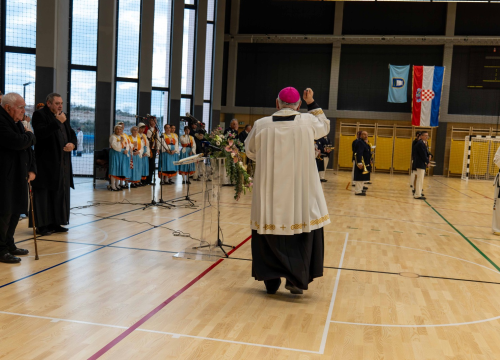 Fotografija 15 - Multifunkcionalna i impresivna: Svečano otvorena sportska dvorana Račice u Vodicama