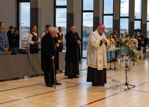 Fotografija 18 - Multifunkcionalna i impresivna: Svečano otvorena sportska dvorana Račice u Vodicama
