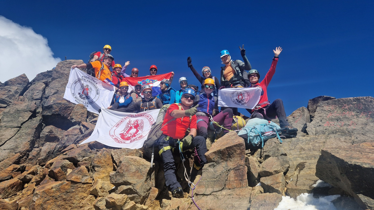 Šibenski planinari korak bliže najvišem vrhu Ekvadora: 'Svi smo super, pozdrav svima!'