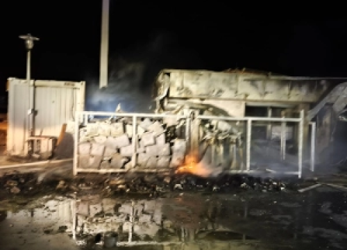 Fotografija 1 - Noćas je izgorila benzinska pumpa u Tribunju