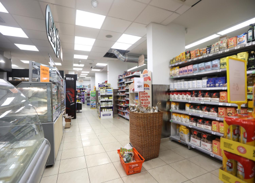 Šibenčani danas ne 'peglaju kartice': Promet je drastično manji, ali jučer su zato nakupovali kao da je apokalipsa