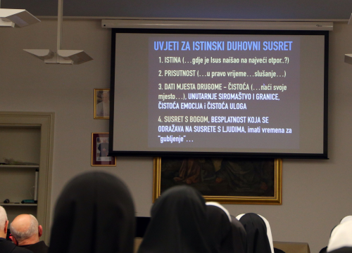 Fotografija 4 - U Sjemeništu obilježen Dan posvećenog života za Šibensku biskupiju