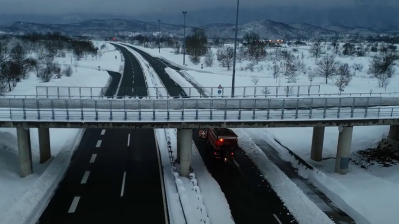 Kod tunela Sv. Rok u smjeru Dubrovnika vozi se jednim prometnim trakom