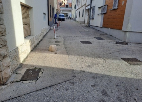 Fotografija 2 - Do kraja tjedna bit će gotov novouređen kolnik u Ulici Slobodana Macure