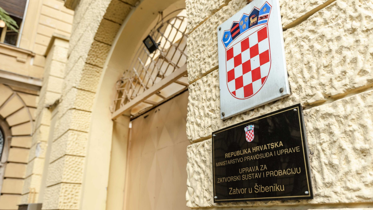 Muškarac u Šibeniku prijetio 33-godišnjaku zbog izmišljenog duga