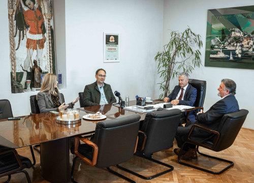 Fotografija 3 - Gradonačelnik Burić ugostio Željka Krnčevića: 'Novom ravnatelju i Gradu Šibeniku uvijek će biti na raspolaganju'