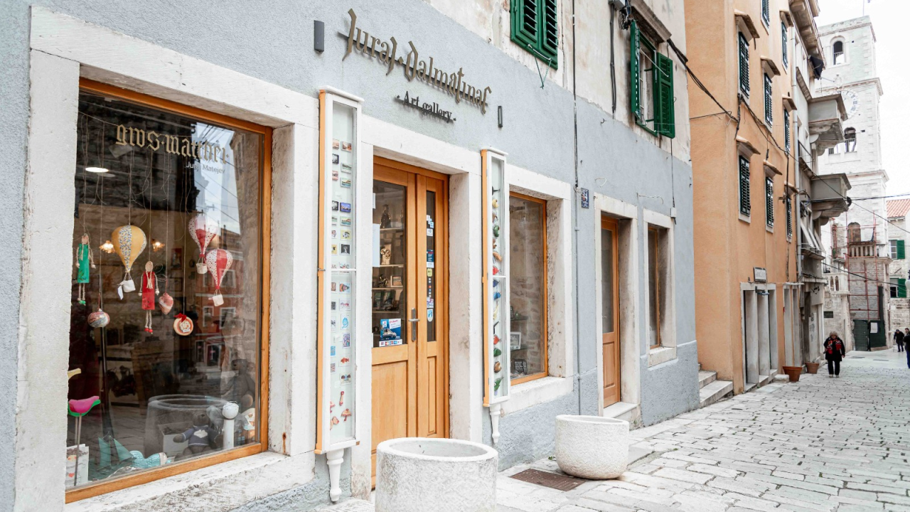 Valentinovo u Galeriji Juraj Dalmatinac: Pronađite savršen poklon za voljenu osobu