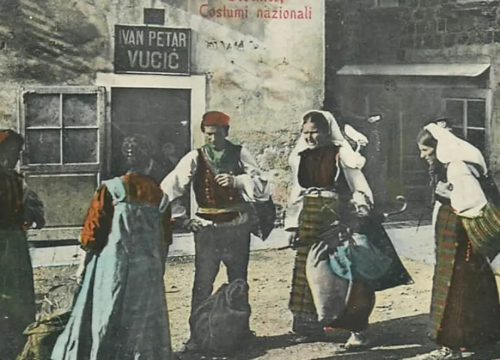 Sav je smantan saša u grad u sadranim postolama