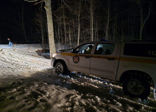 Gospićki HGSS spašavao ozlijeđenog Šibenčana na Velebitu: 'Krivac je neadekvatna oprema'