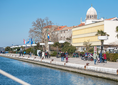 Sunčano uz buru i temperature do 13 stupnjeva