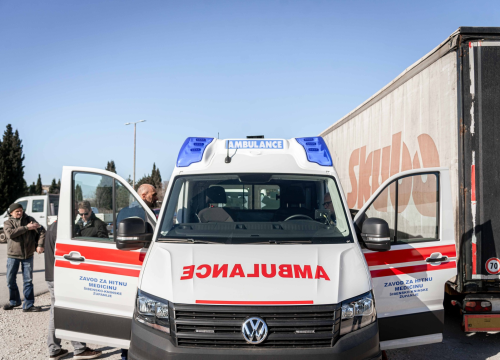 Fotografija 5 - Zavod za hitnu medicinu Šibensko-kninske županije bogatiji za dva nova sanitetska vozila