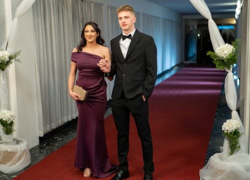 Fotografija 5 - FOTOGALERIJA Zavirite na spektakularni Maturalni ples Ekonomske škole (2)