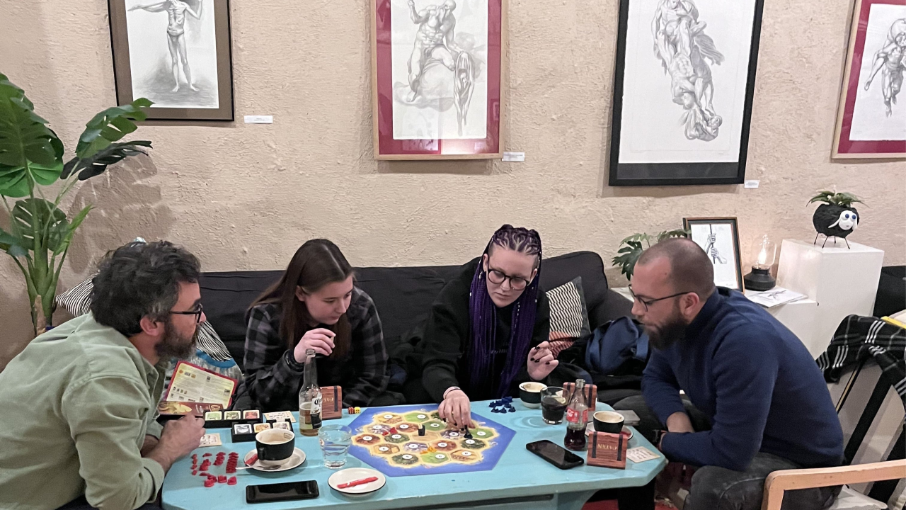 Noć društvene igre u Azimutu: Zaigrao se Catan, a najbolji strateg bio je Edvin Grulović