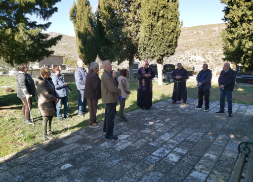 Fotografija 4 - Biskup obišao župu Danilo